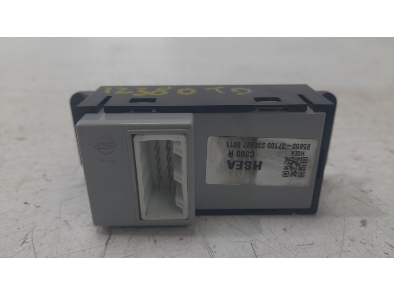 Recambio de mando elevalunas trasero derecho para ssangyong korando (c300) 1.5 referencia OEM IAM 8585037100HFB  