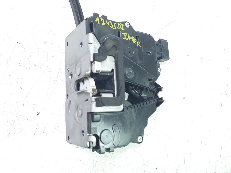 Recambio de cerradura puerta delantera izquierda para citroën jumper furgon 3.5 l3 h2 bluehdi 14 s&s 6v referencia OEM IAM 13952