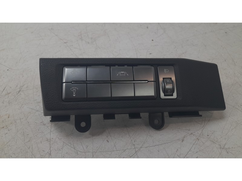 Recambio de botonera para ssangyong korando (c300) 1.5 referencia OEM IAM 8550137030  
