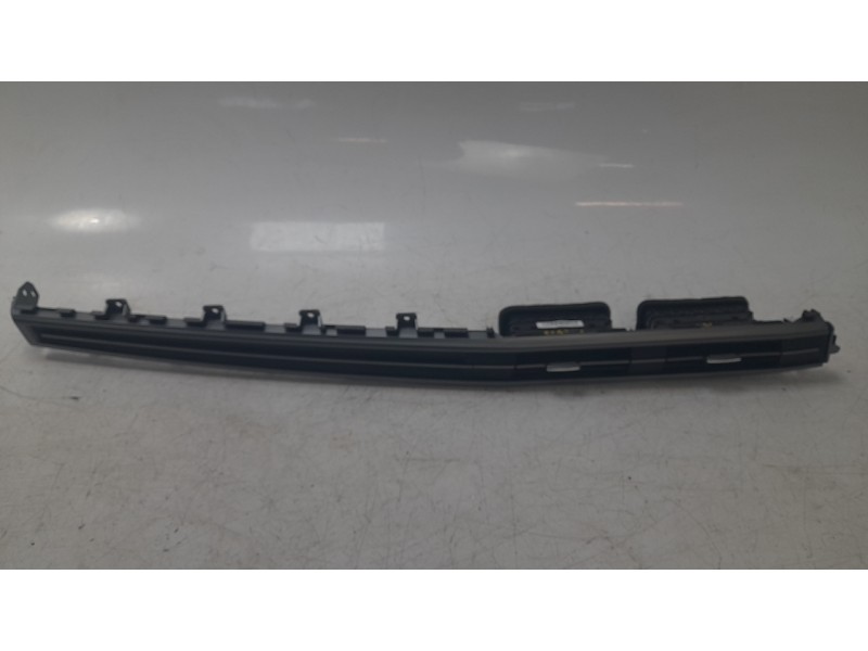 Recambio de aireador central para ssangyong korando (c300) 1.5 referencia OEM IAM 7654137000  