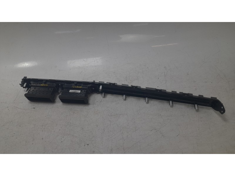 Recambio de aireador central para ssangyong korando (c300) 1.5 referencia OEM IAM 7654137000  