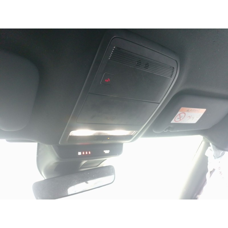 Recambio de luz interior para mazda 3 hatchback (bp) 2.0 skyactiv-g m hybrid referencia OEM IAM   