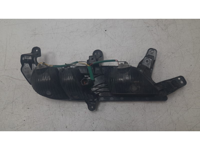 Recambio de faro antiniebla trasero izquierdo para ssangyong korando (c300) 1.5 referencia OEM IAM 8390137101  