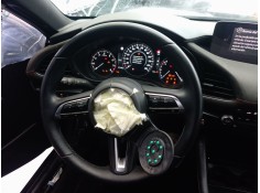 Recambio de volante para mazda 3 hatchback (bp) 2.0 skyactiv-g m hybrid referencia OEM IAM   