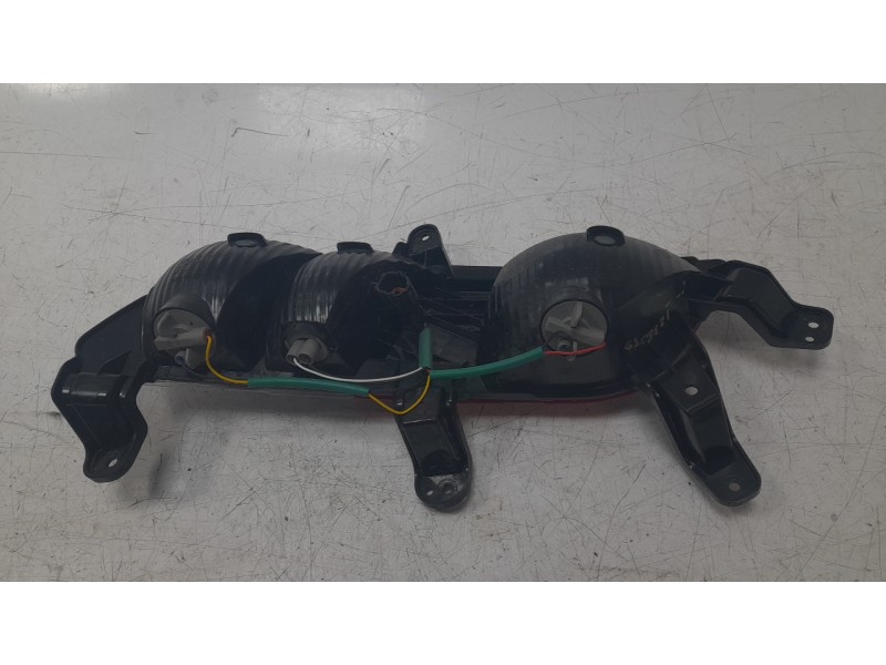 Recambio de faro antiniebla trasero derecho para ssangyong korando (c300) 1.5 referencia OEM IAM 8390237101  