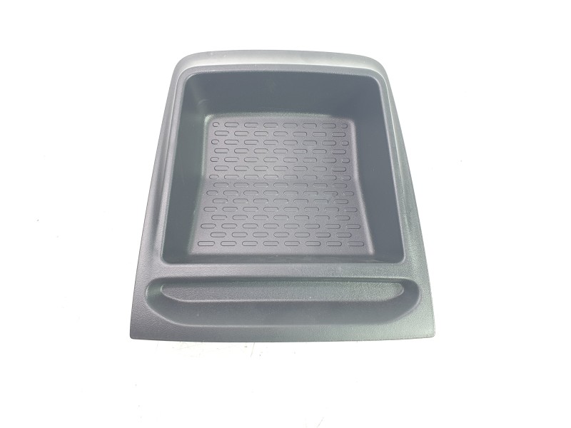 Recambio de moldura para citroën jumper furgon 3.5 l3 h2 bluehdi 14 s&s 6v referencia OEM IAM 1317511070  