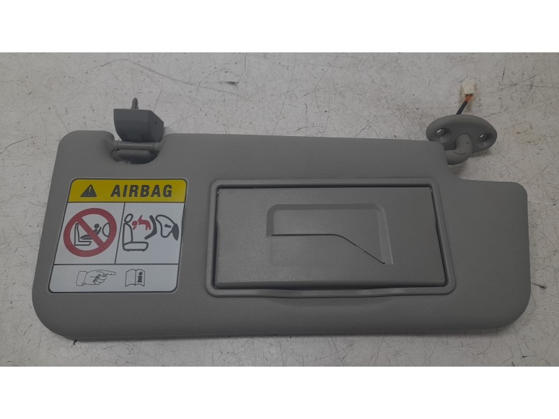 Recambio de parasol derecho para ssangyong korando (c300) 1.5 referencia OEM IAM 7612037102EBG  