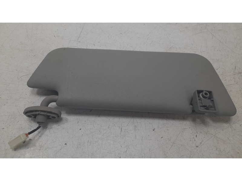 Recambio de parasol izquierdo para ssangyong korando (c300) 1.5 referencia OEM IAM 7611037100  