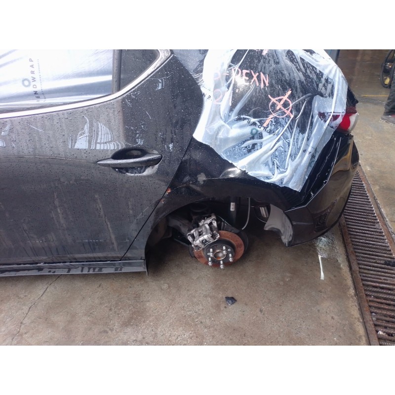 Recambio de amortiguador trasero izquierdo para mazda 3 hatchback (bp) 2.0 skyactiv-g m hybrid referencia OEM IAM   