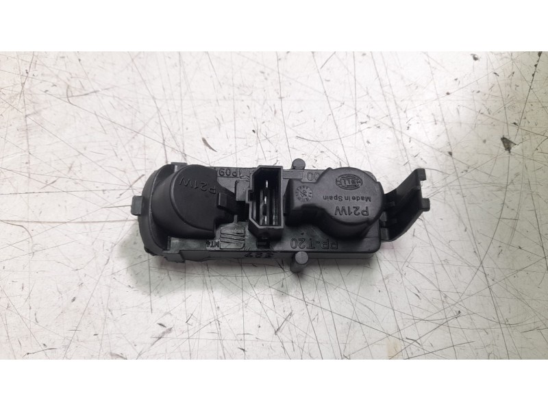 Recambio de portalamparas para seat leon (1p1) 2.0 tdi 16v referencia OEM IAM 98207100  