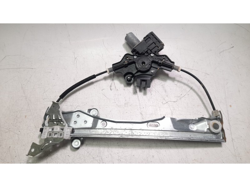 Recambio de elevalunas delantero derecho para toyota c-hr hybrid active referencia OEM IAM 69810F4051  