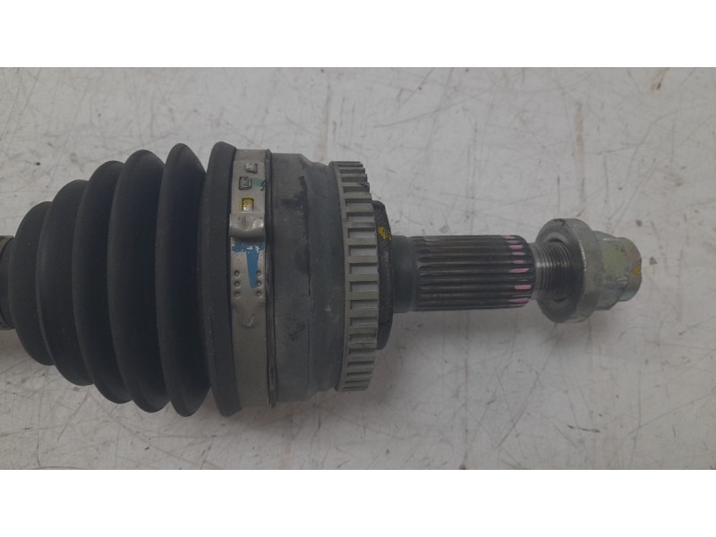 Recambio de transmision delantera izquierda para ssangyong korando (c300) 1.5 referencia OEM IAM 4130037100  