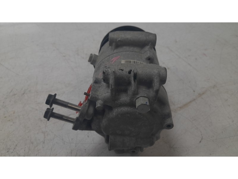 Recambio de compresor aire acondicionado para ssangyong korando (c300) 1.5 referencia OEM IAM 1731303211  