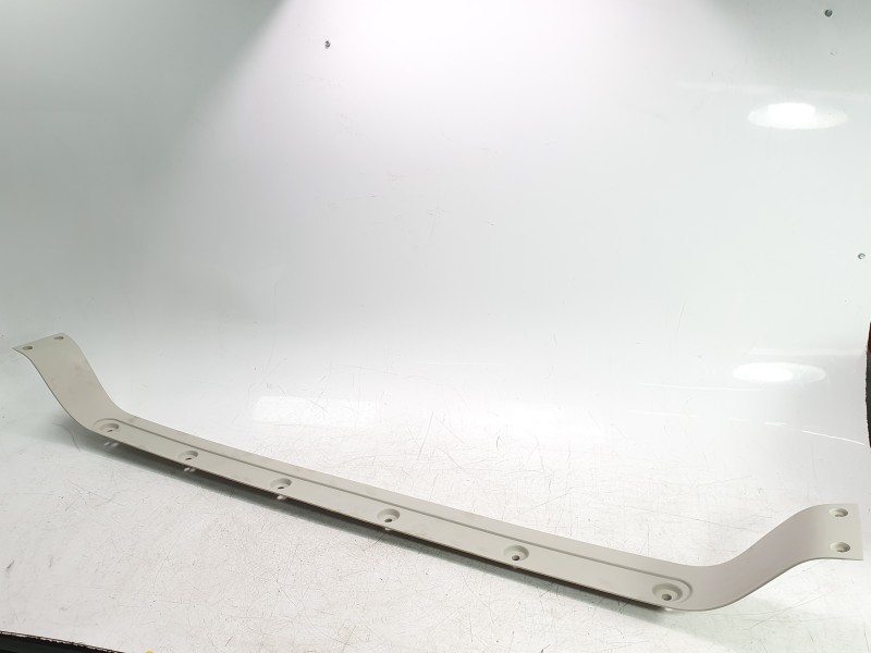 Recambio de moldura para citroën jumper furgon 3.5 l3 h2 bluehdi 14 s&s 6v referencia OEM IAM 1306677070  