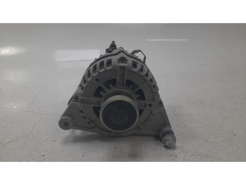 Recambio de alternador para ssangyong korando (c300) 1.5 referencia OEM IAM 1751540002  