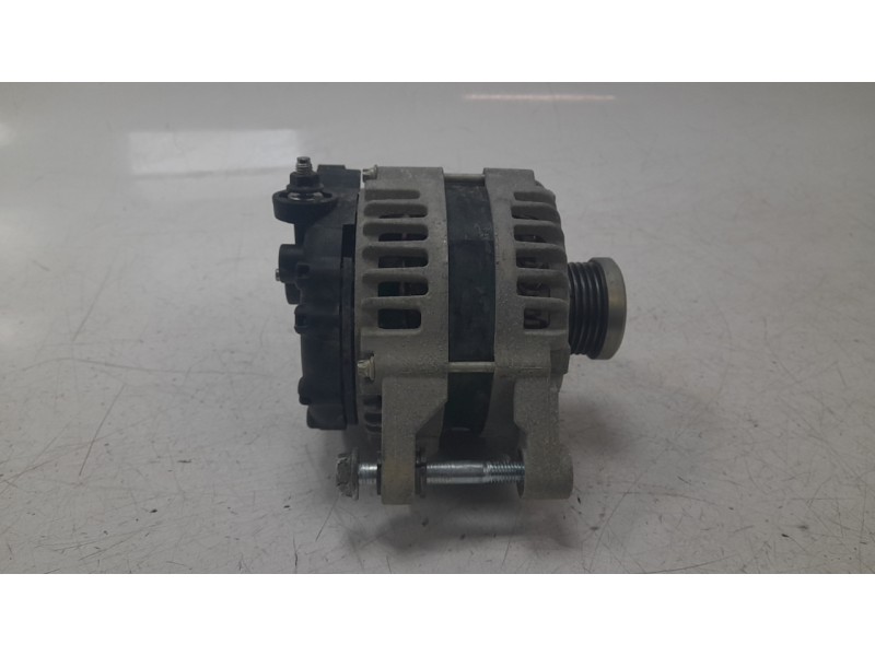 Recambio de alternador para ssangyong korando (c300) 1.5 referencia OEM IAM 1751540002  