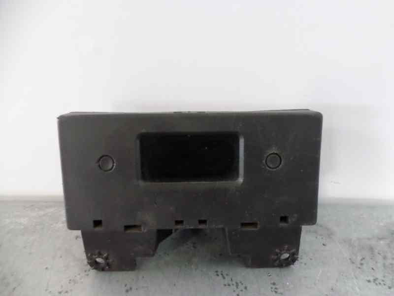 Recambio de pantalla multifuncion para peugeot 206 berlina x-line referencia OEM IAM 96250976ZR  