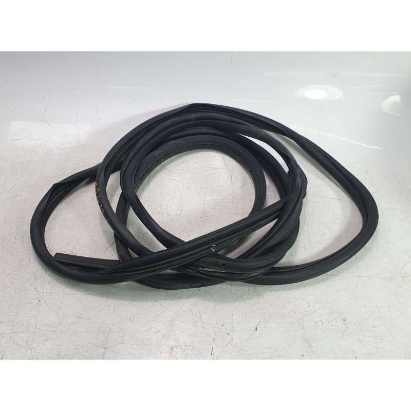 Recambio de gomas contorno puerta para citroën jumper furgon 3.5 l3 h2 bluehdi 14 s&s 6v referencia OEM IAM 1372705080 161109428