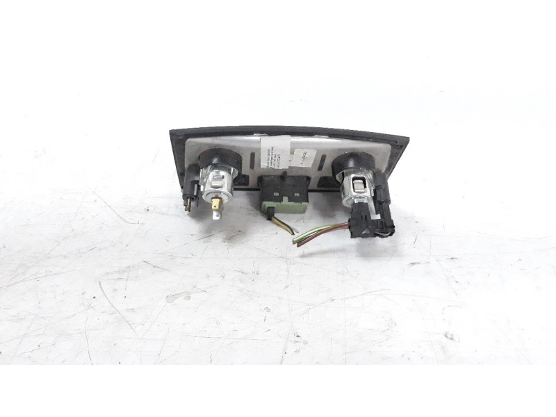 Recambio de moldura para bmw serie 5 berlina (e60) 3.0 turbodiesel cat referencia OEM IAM 6951150  