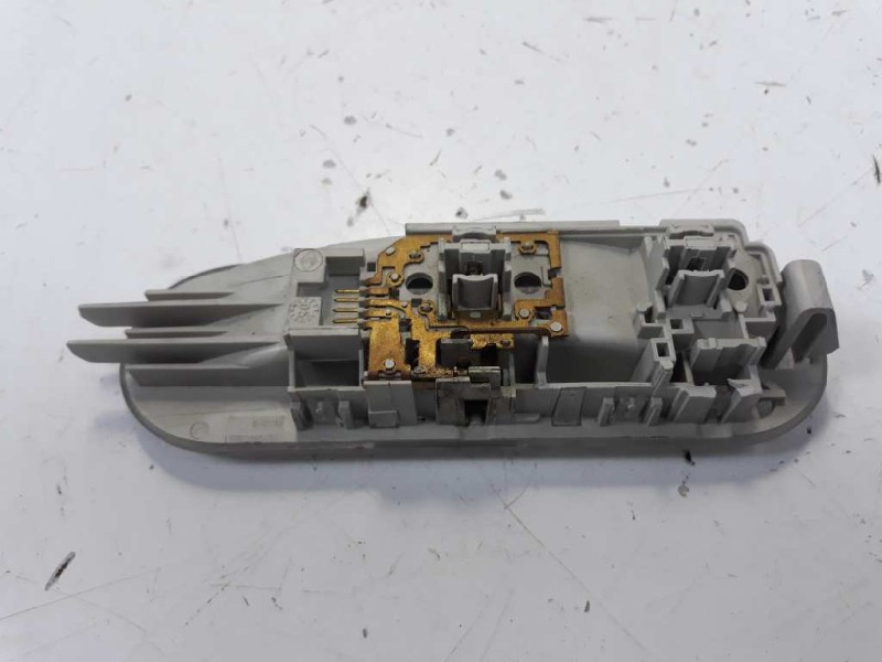 Recambio de luz interior para nissan micra (k12e) acenta referencia OEM IAM 8200074362  