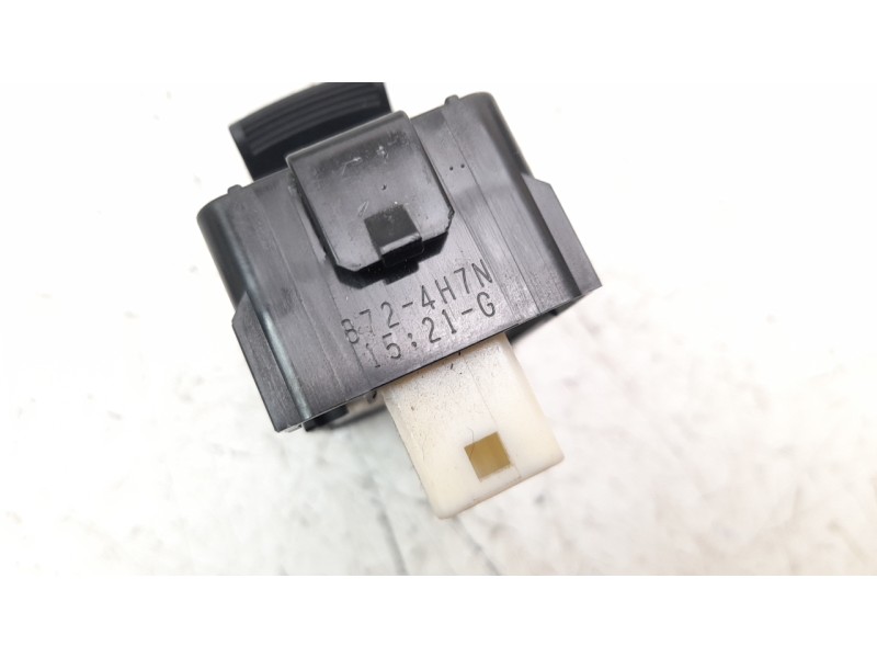 Recambio de mando elevalunas trasero izquierdo para toyota prius+ advance referencia OEM IAM 192801  