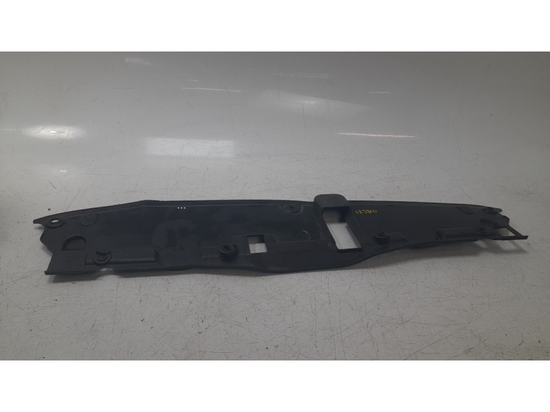 Recambio de moldura para ssangyong korando (c300) 1.5 referencia OEM IAM 7946137000  