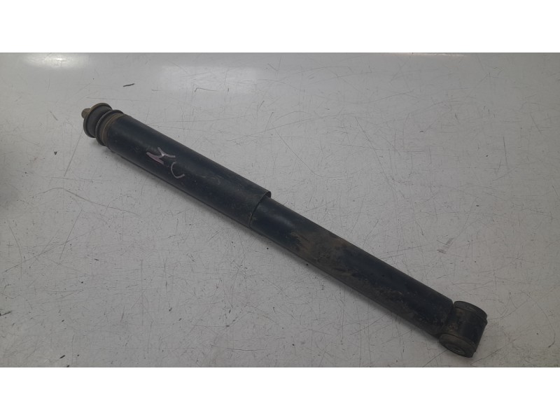 Recambio de amortiguador trasero izquierdo para mercedes-benz clase g (w463) g 270 cdi (463.322, 463.323) referencia OEM IAM 005