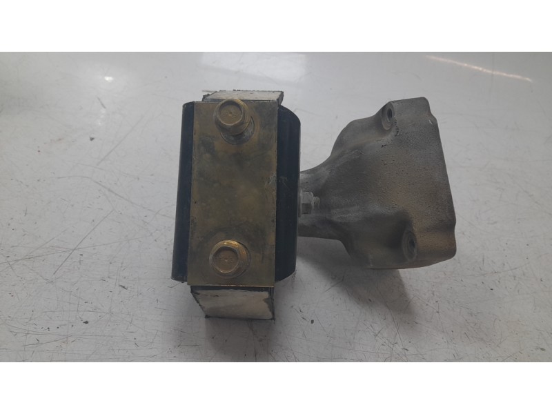 Recambio de soporte motor derecho para mercedes-benz clase g (w463) g 270 cdi (463.322, 463.323) referencia OEM IAM A6122230704 