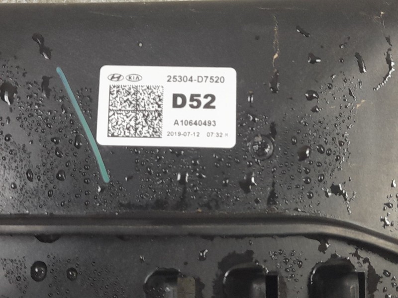 Recambio de electroventilador para kia sportage drive 4x2 referencia OEM IAM 25304D7520  