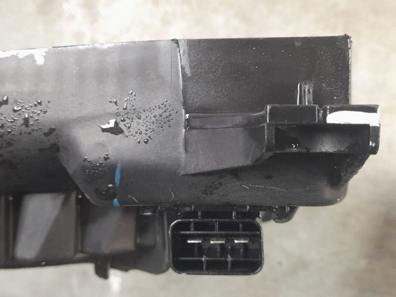 Recambio de electroventilador para kia sportage drive 4x2 referencia OEM IAM 25304D7520  