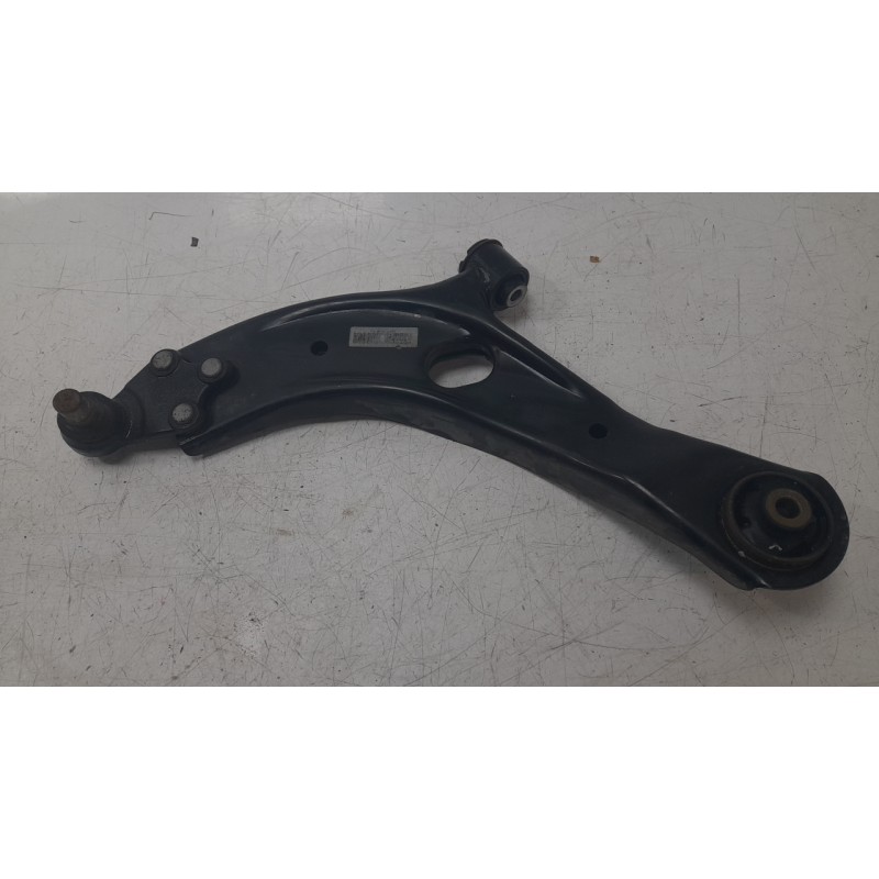 Recambio de brazo suspension inferior delantero izquierdo para ssangyong korando (c300) 1.5 referencia OEM IAM 4451039100  