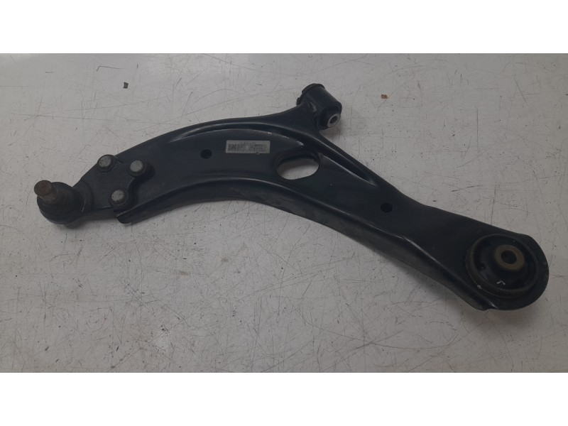 Recambio de brazo suspension inferior delantero izquierdo para ssangyong korando (c300) 1.5 referencia OEM IAM 4451039100  