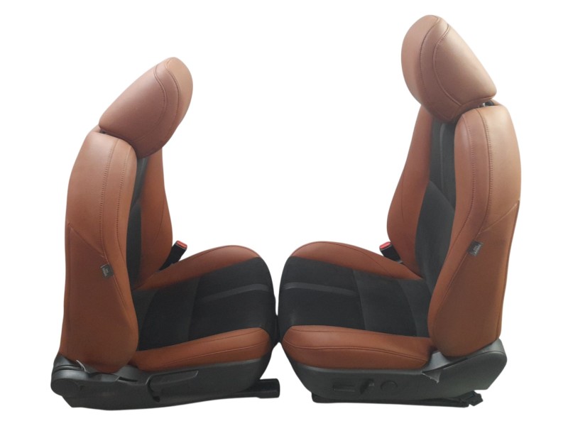 Recambio de juego asientos completo para mazda 3 hatchback (bp) 2.0 skyactiv-g m hybrid referencia OEM IAM BDGF88162  