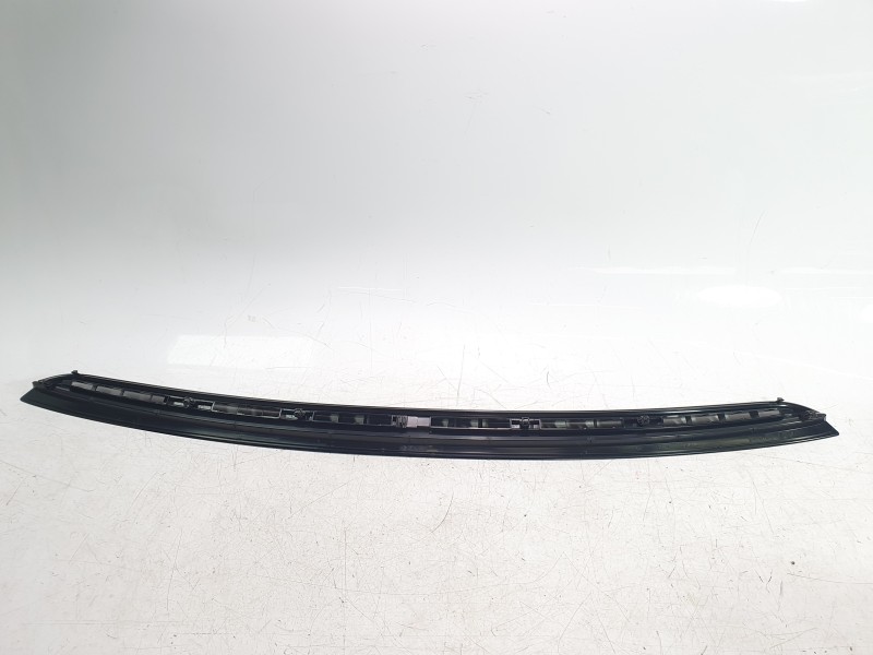 Recambio de moldura para citroën jumper furgon 3.5 l3 h2 bluehdi 14 s&s 6v referencia OEM IAM 1316333070  