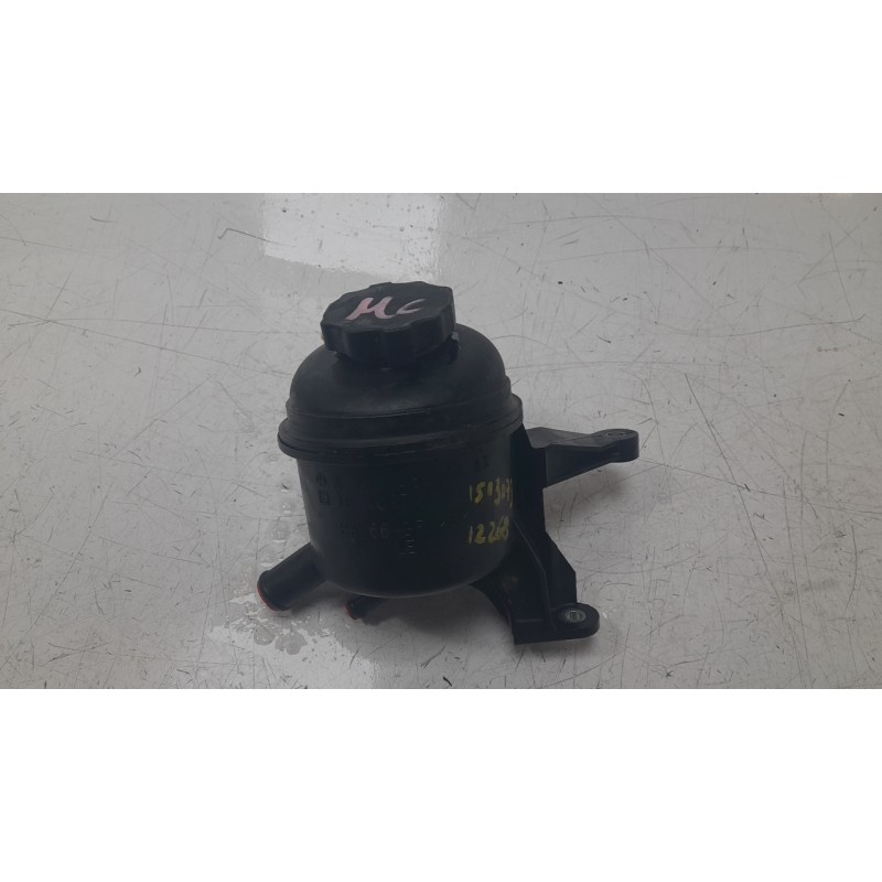 Recambio de deposito servo para mercedes-benz clase g (w463) g 270 cdi (463.322, 463.323) referencia OEM IAM A2034600083  