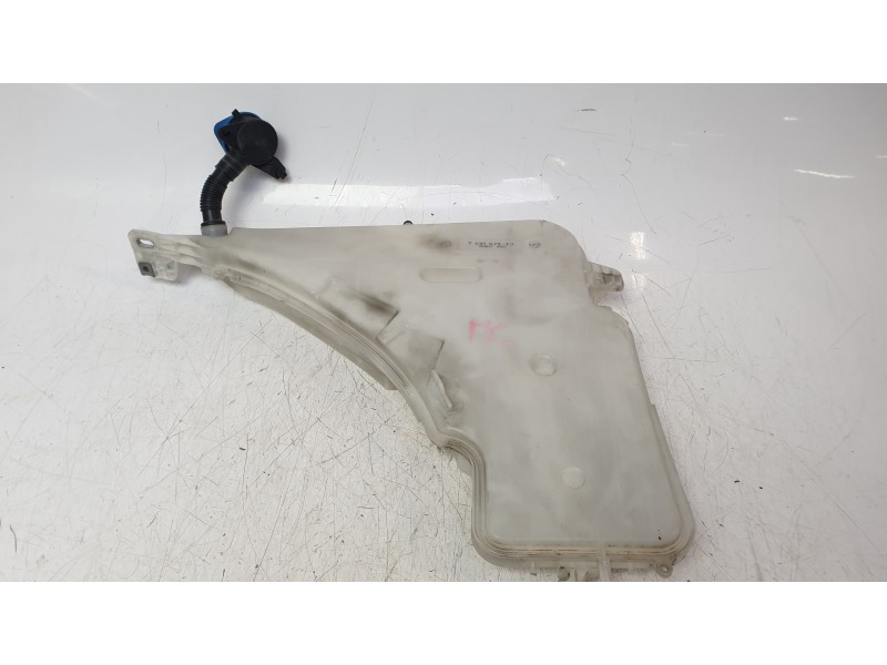 Recambio de deposito limpia para bmw serie 4 gran coupe (f36) 420d referencia OEM IAM 61667241680  11706330501/BM031VA01