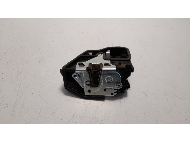 Recambio de cerradura puerta trasera izquierda para bmw serie 1 lim. (f20) 1.6 turbodiesel referencia OEM IAM 51227229459 CRDBMW