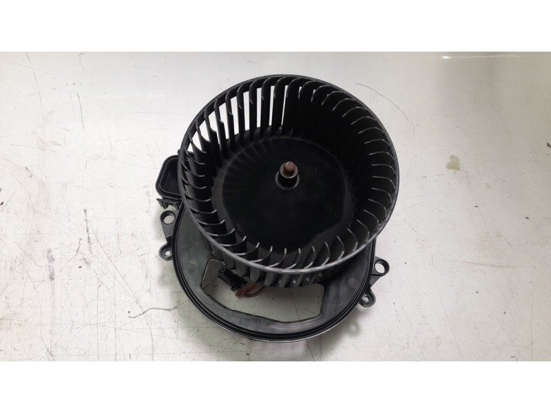 Recambio de ventilador calefaccion para bmw serie 4 gran coupe (f36) 420d referencia OEM IAM T958225  