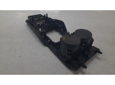 Recambio de moldura para audi a3 (8v1, 8vk) 1.6 tdi referencia OEM IAM 8V1864261G   2