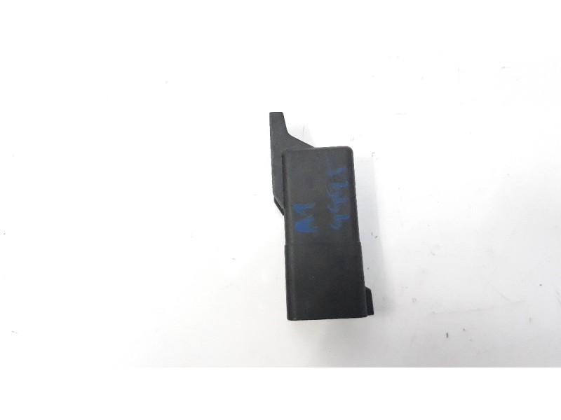 Recambio de caja precalentamiento para audi a1 sportback (8xf) adrenalin referencia OEM IAM 04B907281  