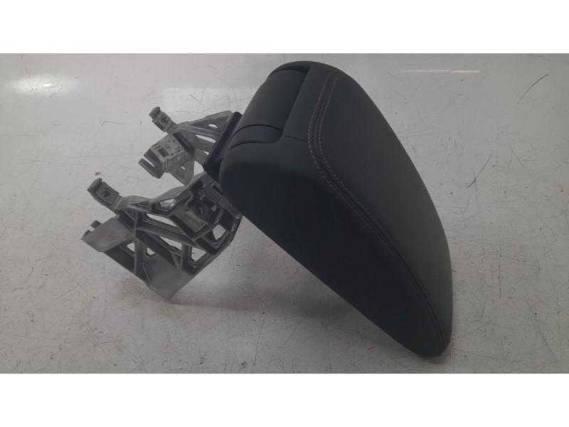 Recambio de apoyabrazos central para audi a3 (8v1, 8vk) 1.6 tdi referencia OEM IAM 8V0864207E  