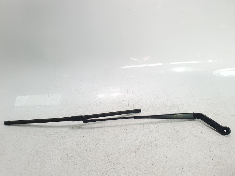 Recambio de brazo limpia delantero derecho para citroën jumper furgon 3.5 l3 h2 bluehdi 14 s&s 6v referencia OEM IAM 1350025080 