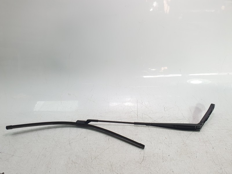 Recambio de brazo limpia delantero derecho para citroën jumper furgon 3.5 l3 h2 bluehdi 14 s&s 6v referencia OEM IAM 1350025080 