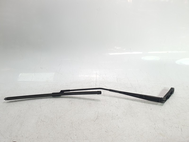 Recambio de brazo limpia delantero izquierdo para citroën jumper furgon 3.5 l3 h2 bluehdi 14 s&s 6v referencia OEM IAM 135002408