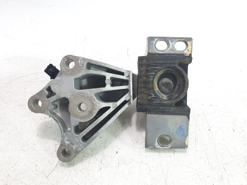 Recambio de soporte motor izquierdo para citroën jumper furgon 3.5 l3 h2 bluehdi 14 s&s 6v referencia OEM IAM 00468634680  