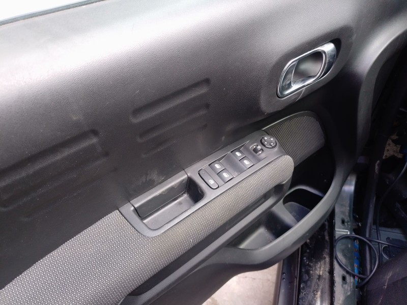 Recambio de mando elevalunas delantero izquierdo para citroën c3 aircross ii van (2c_, 2r_) puretech 82 referencia OEM IAM   