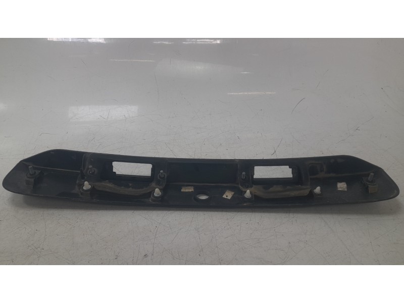 Recambio de moldura para dacia duster (hs_) 1.2 tce 125 referencia OEM IAM 848106226R  