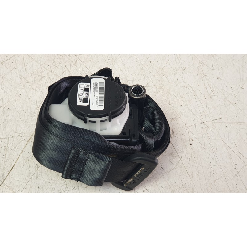 Recambio de cinturon seguridad delantero derecho para audi a1 sportback (gba) 30 tfsi referencia OEM IAM 82A857805 KR2ZS8N1DV 