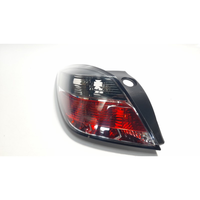 Recambio de piloto trasero izquierdo para opel astra h ber. referencia OEM IAM 1222174 103F16311711 103F16311711 OP4144174 16533