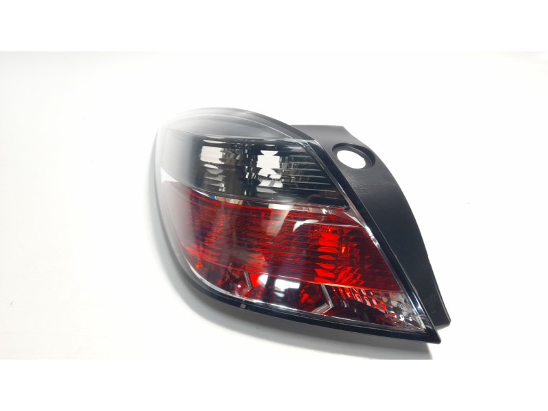 Recambio de piloto trasero izquierdo para opel astra h ber. referencia OEM IAM 1222174 103F16311711 103F16311711 OP4144174 16533